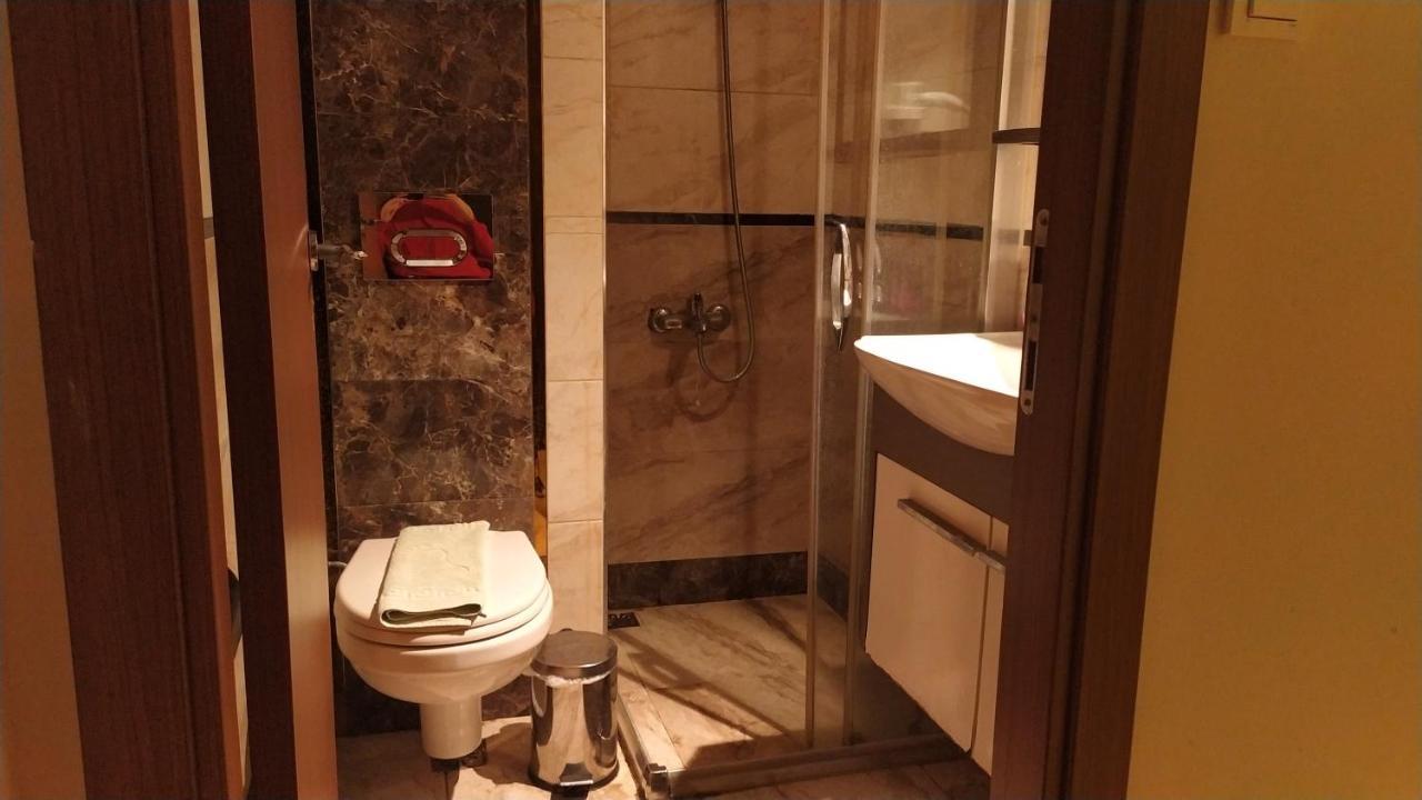 Hotel Kiwi イスタンブール エクステリア 写真